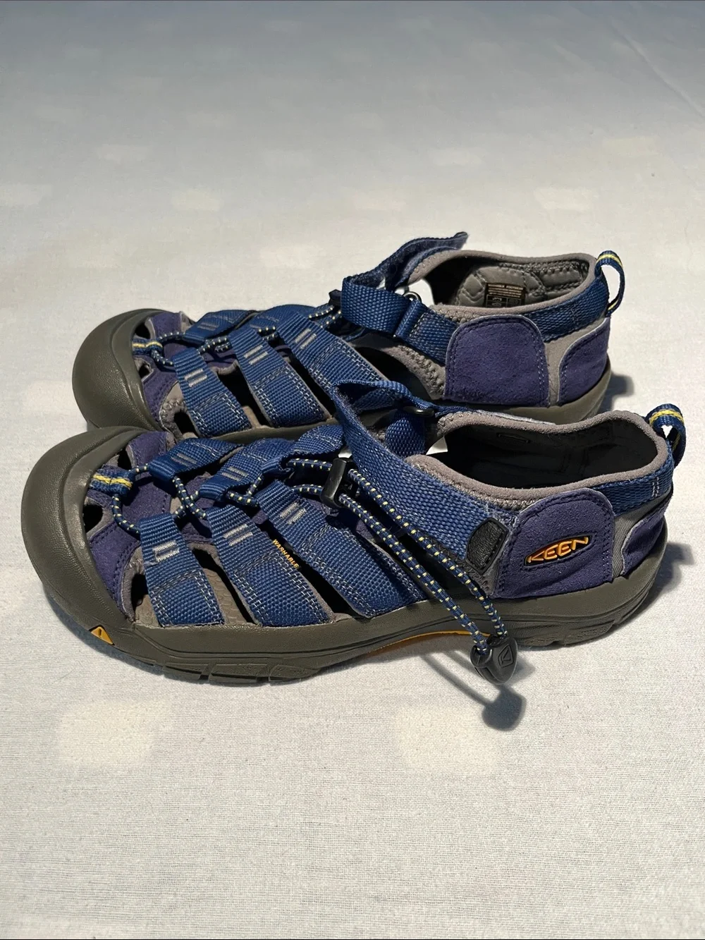 Keen Blue Newport H2 Closed Toe and Heel Water Sandals - Size US Youth 6, EU 38